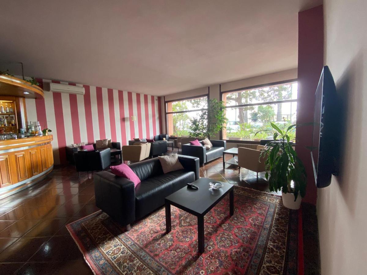 Hotel Kristina Imperia Extérieur photo