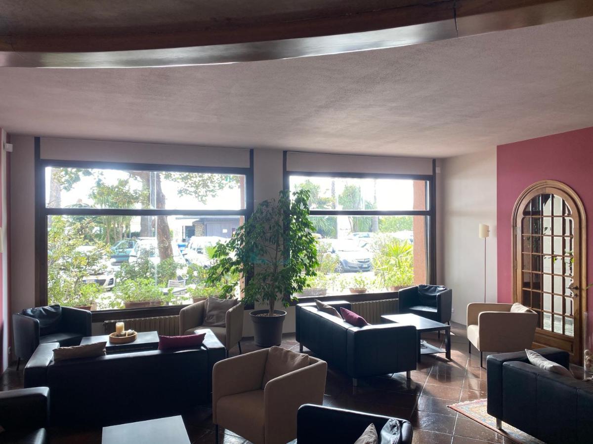 Hotel Kristina Imperia Extérieur photo